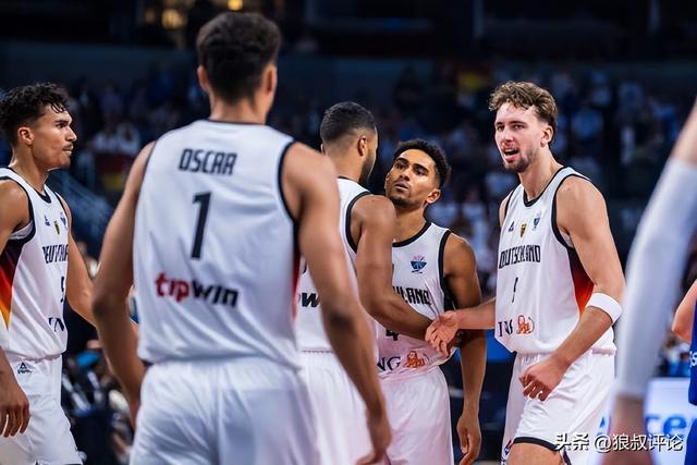 德国男篮碾压立陶宛男篮,卡鲁索制霸全场 德国男篮碾压立陶宛男篮,卡鲁索制霸全场