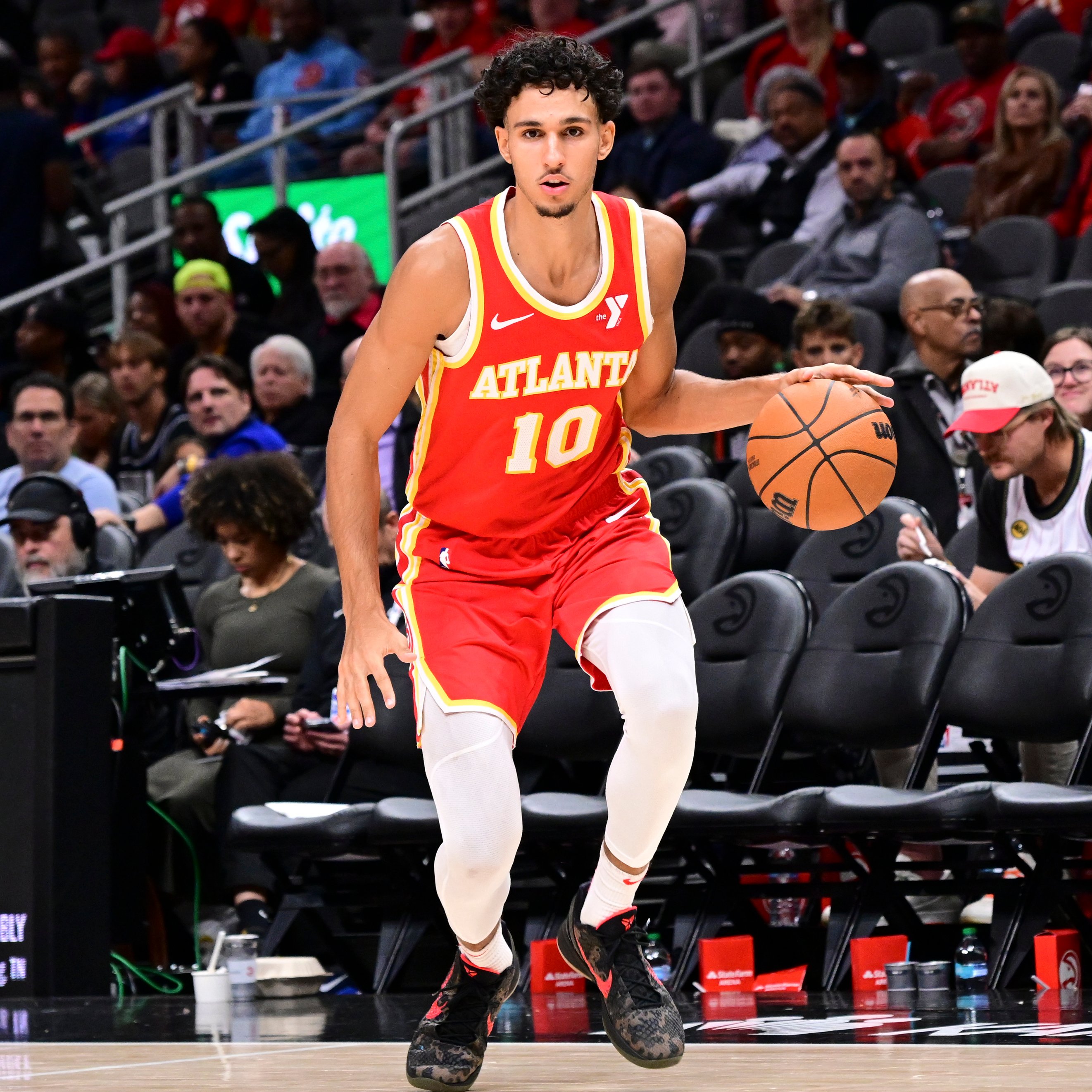 鹈鹕完胜雄鹿B队,特雷杨惊艳世界 鹈鹕完胜雄鹿B队,特雷杨惊艳世界