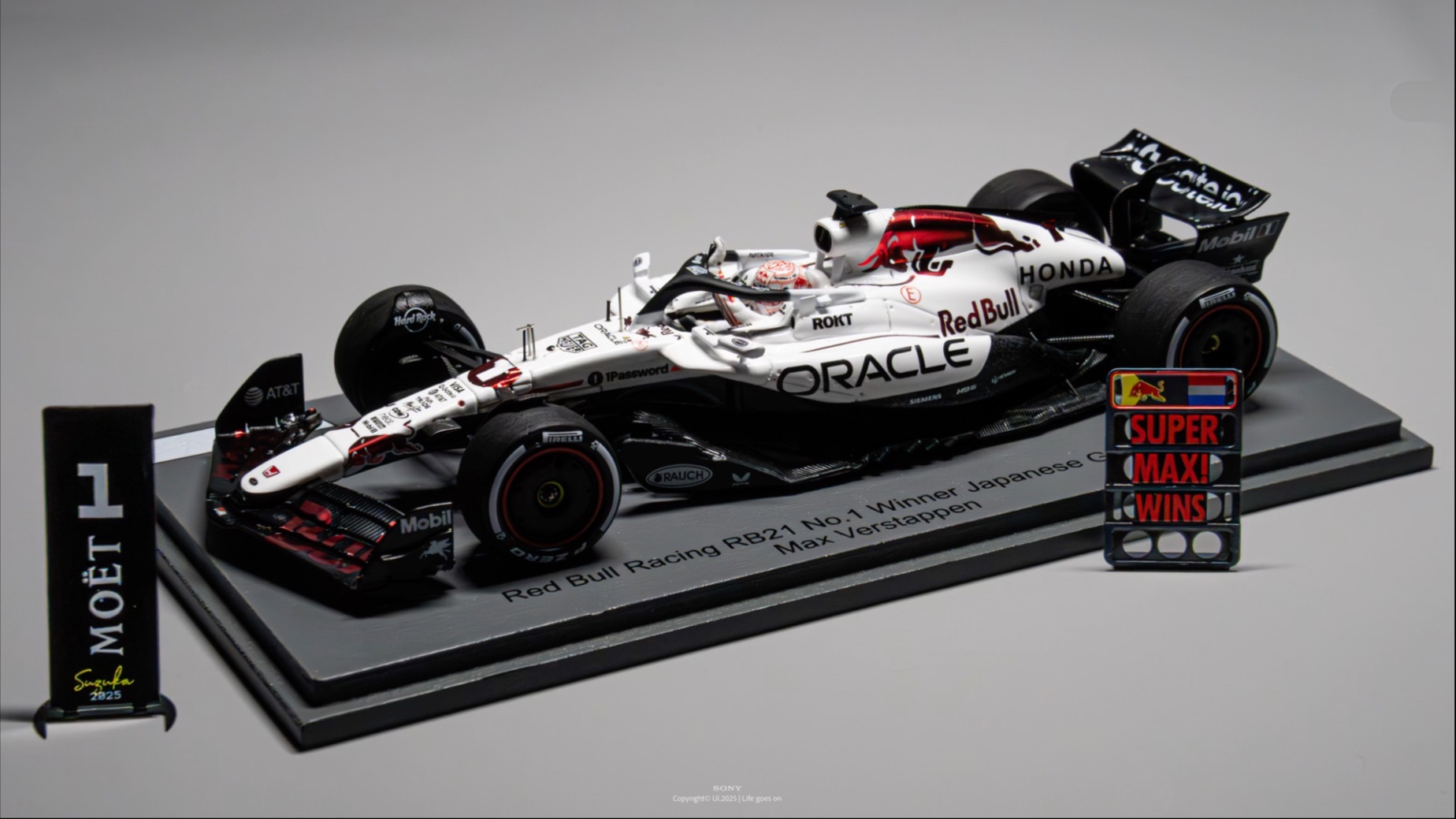 开云体育在线-红牛二队力克哈斯车队，塞恩斯惊艳四座