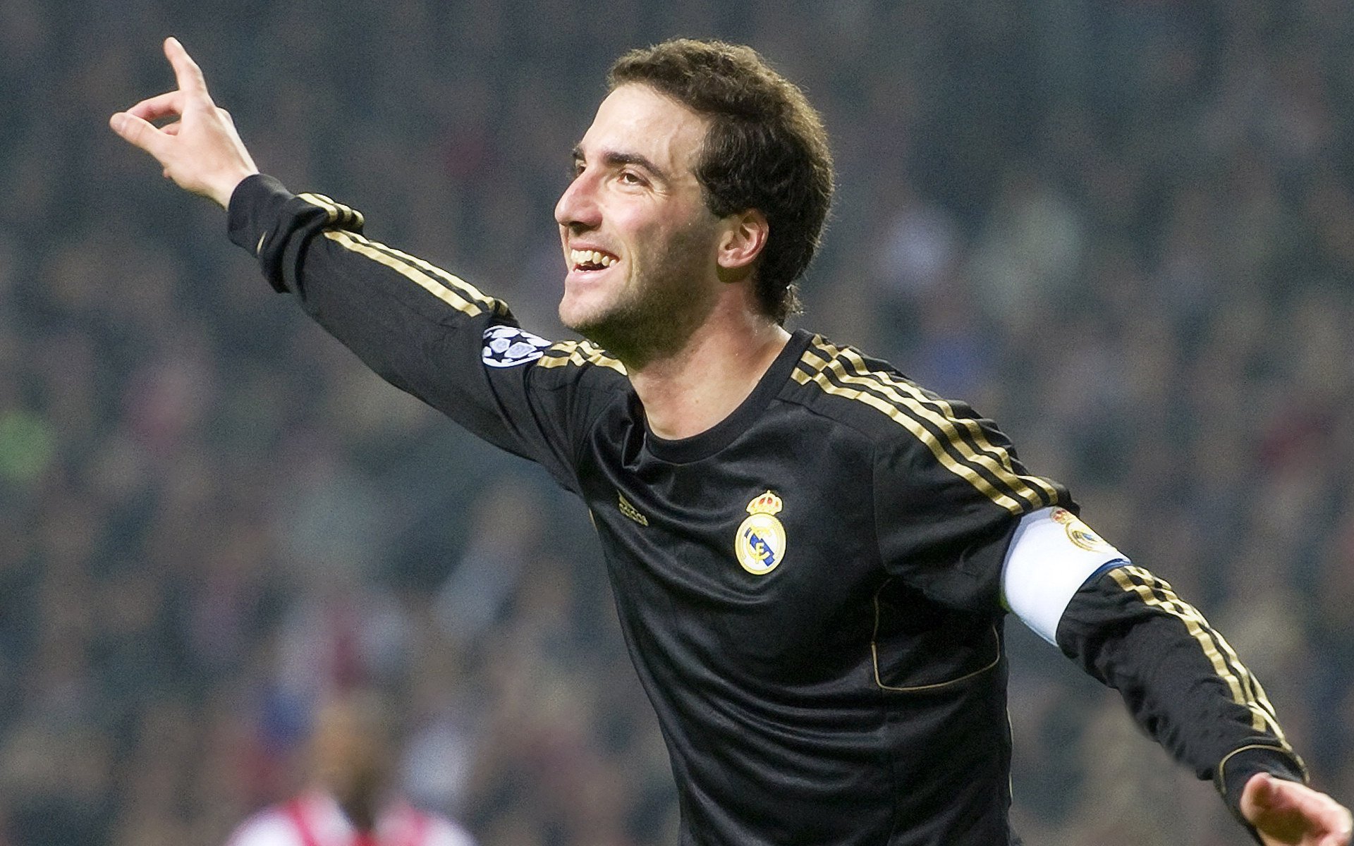 末节19分导演16分逆转！利拉德死神时刻降临，雷霆三少空砍72分